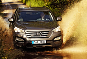 Hyundai Santa Fe 2,2 CRDi – proti živlům