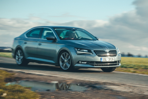 Škoda Superb 2,0 TSI 4x4 DSG – dálniční stíhačka