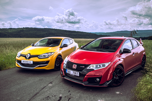 Honda Civic Type-R vs Renault Mégane RS Trophy